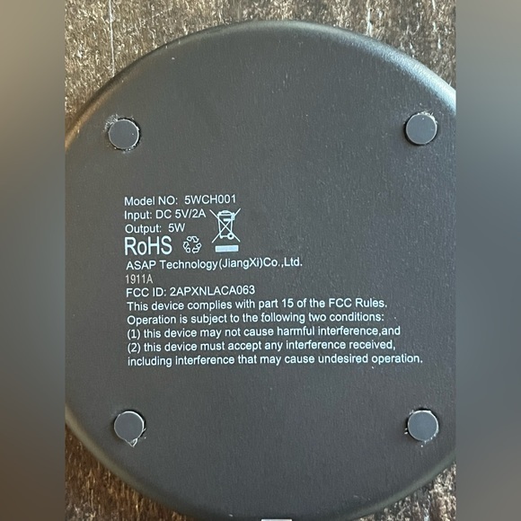CLEARANCE 5w Wireless QI Charger‎ Black Apple Samsung other QI Devises Cable - Picture 3 of 4